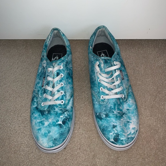 vans - Picture 2 of 2